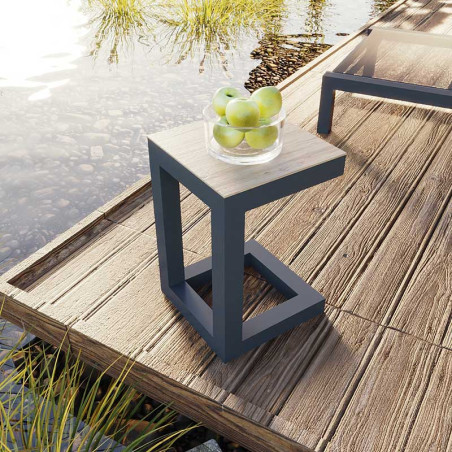 Mesa de Apoio Formentera